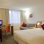 호텔 노보텔 파리 퐁 드 세브 4*