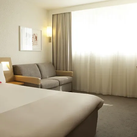 Novotel Paris Pont De Hotell Sèvres