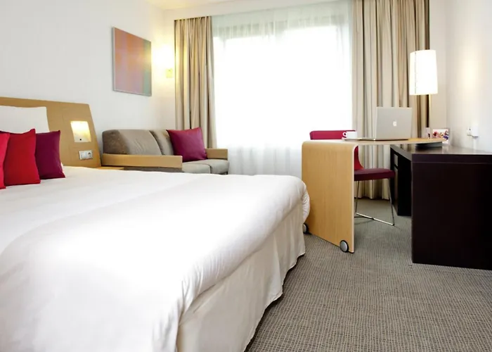 Novotel Paris Pont De Hotel 4*