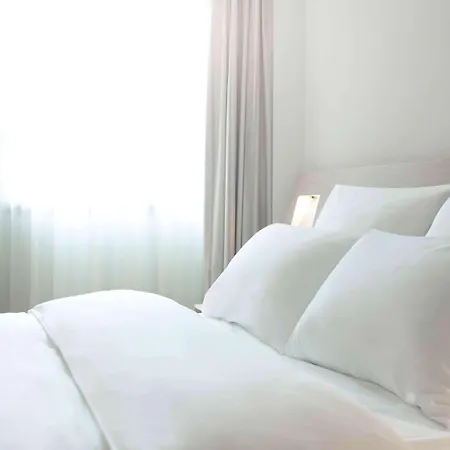 Novotel Paris Pont De Отель