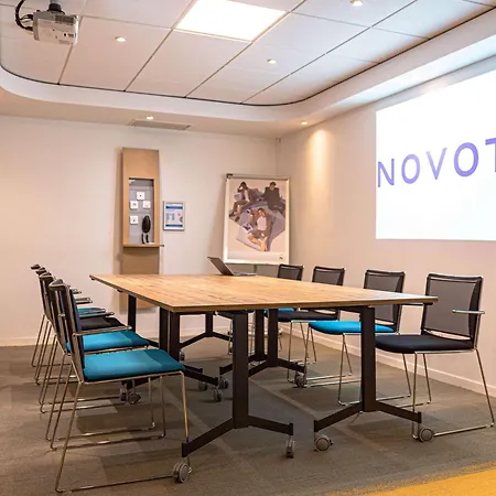 Отель Novotel Paris Pont De