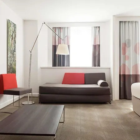 Novotel Paris Pont De Отель Севр