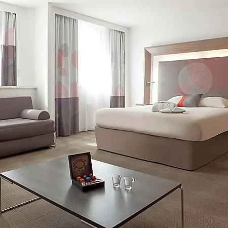 Novotel Paris Pont De 4*