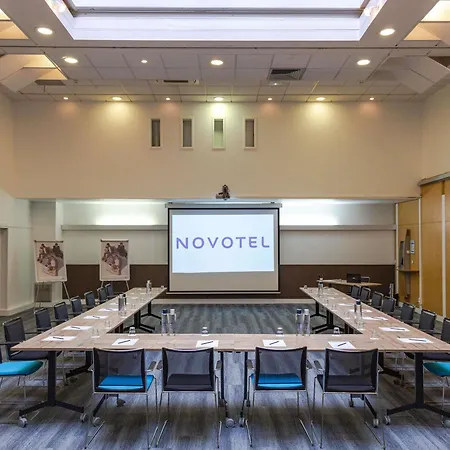 מלון Novotel Paris Pont De 4*