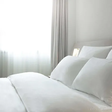 Отель Novotel Paris Pont De Севр