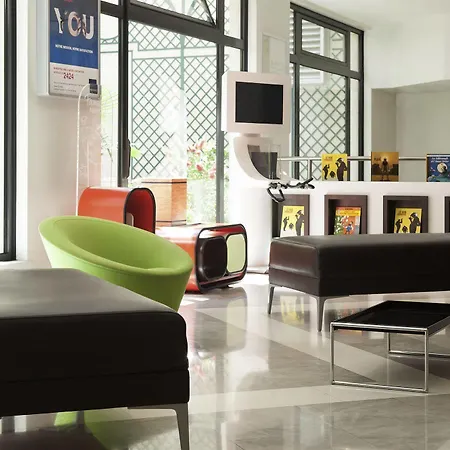 Novotel Paris Pont De 4*